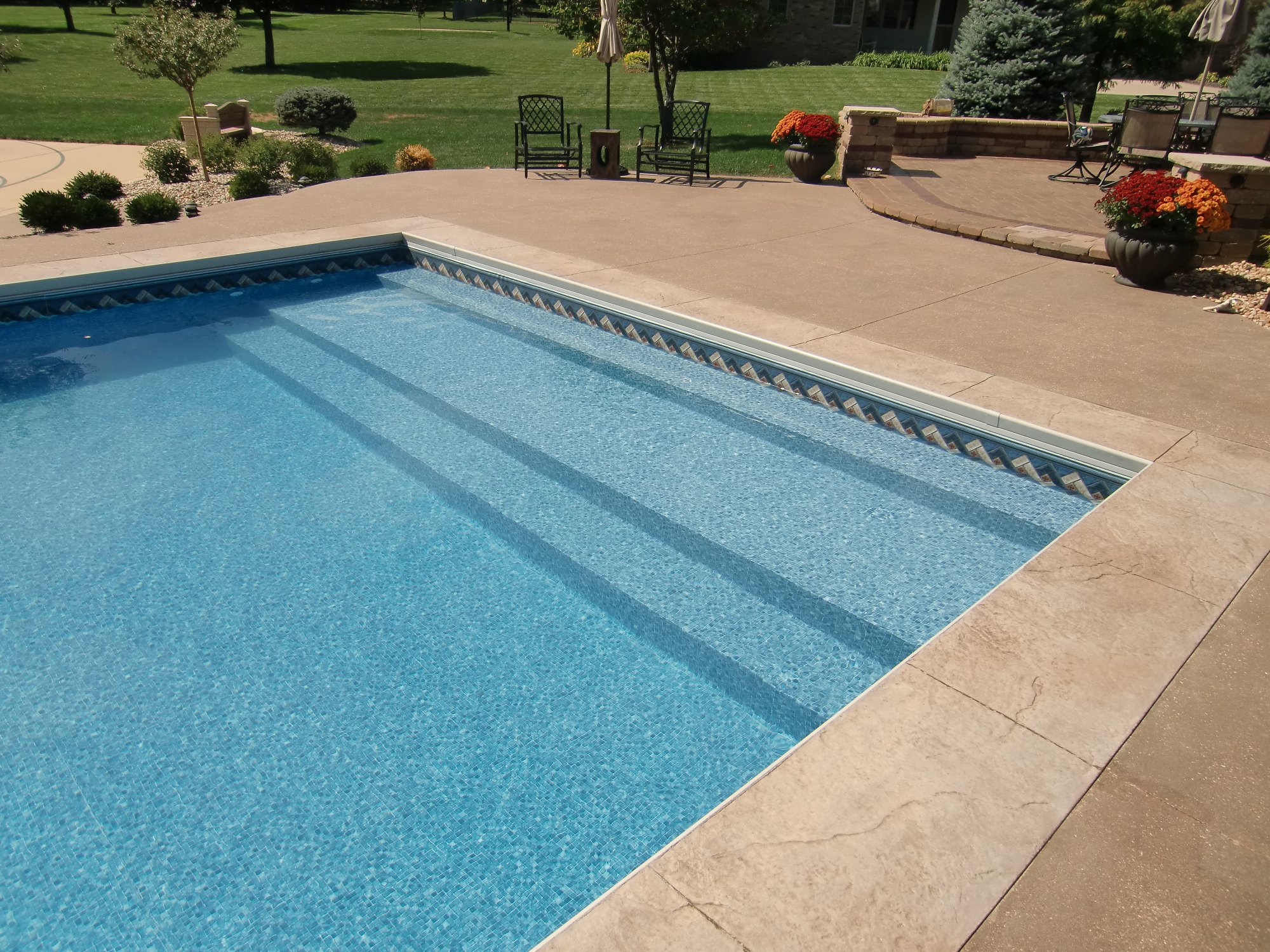 Can I drain my pool water on the lawn Lawn and pool experts advise on best practice
