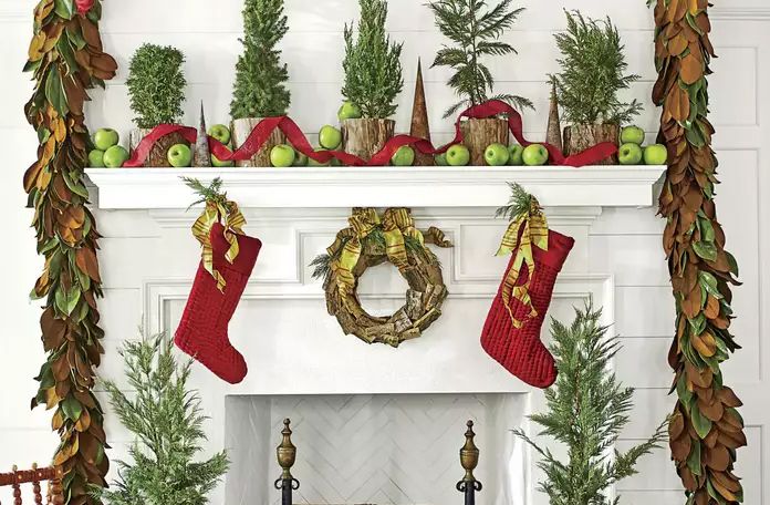 The secrets to decorating tastefully for Christmas – 7 ways with what you already own