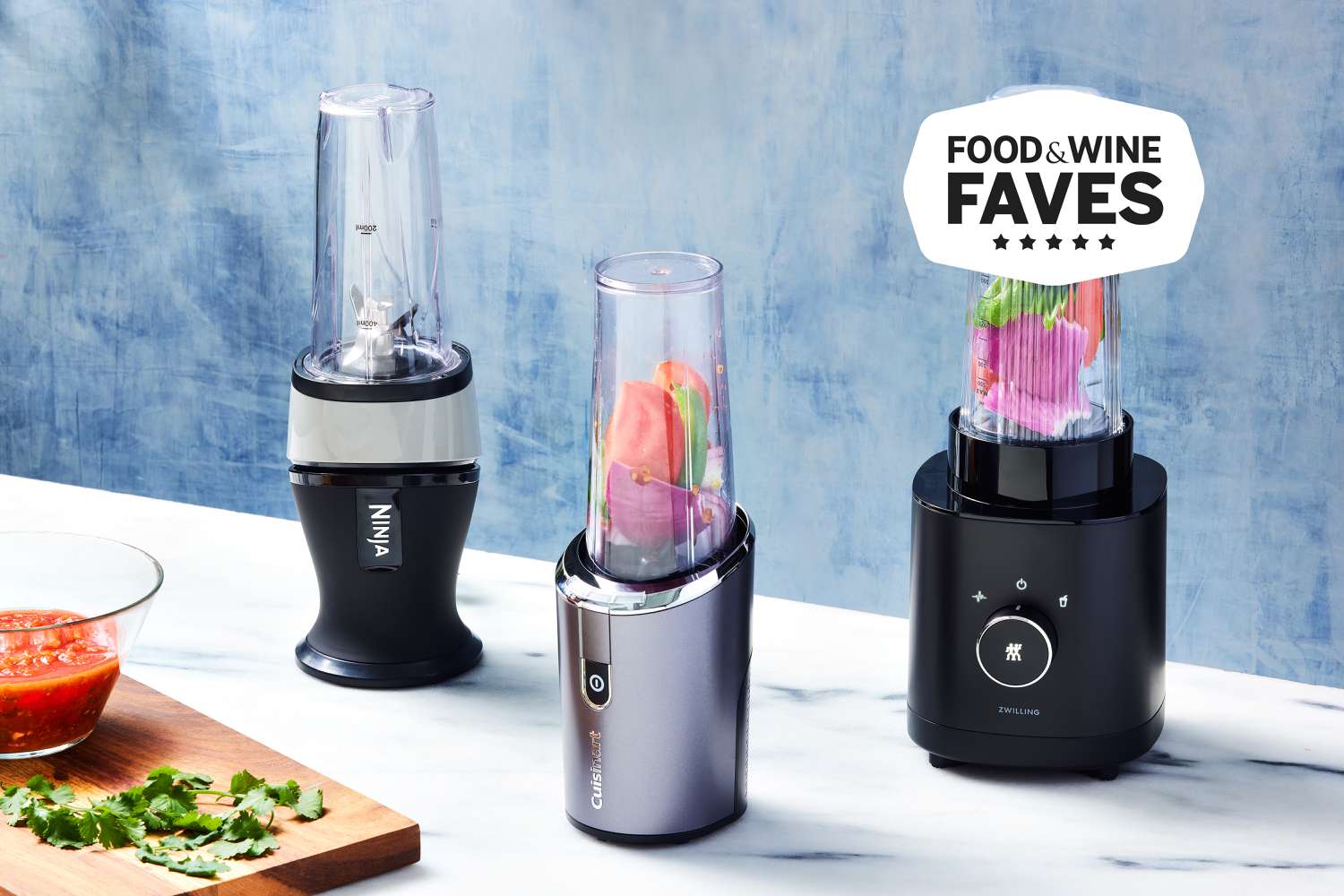 Best blenders for smoothies 2023 personal portable or family-friendly