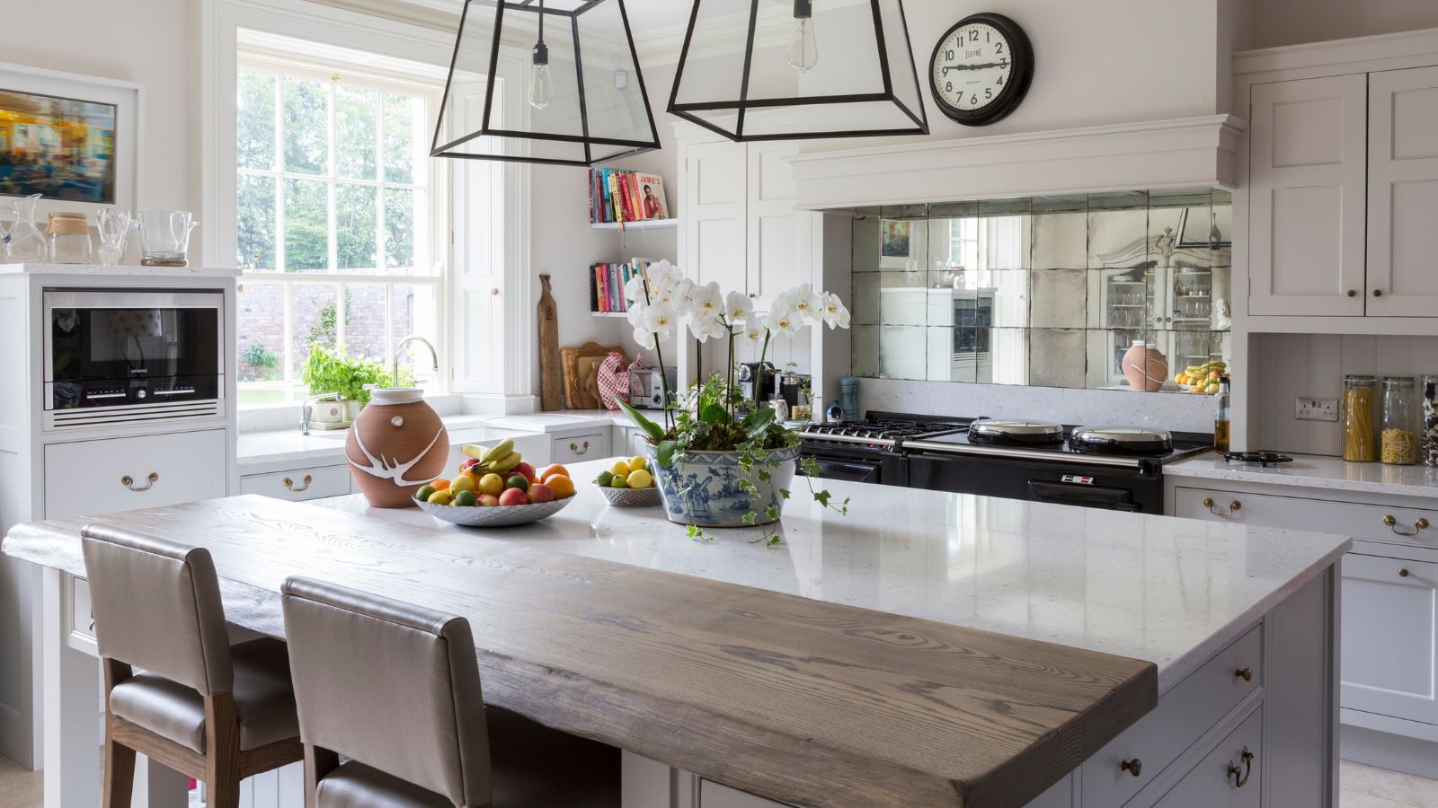 Should your kitchen island have seating The facts and warnings designers think you should know