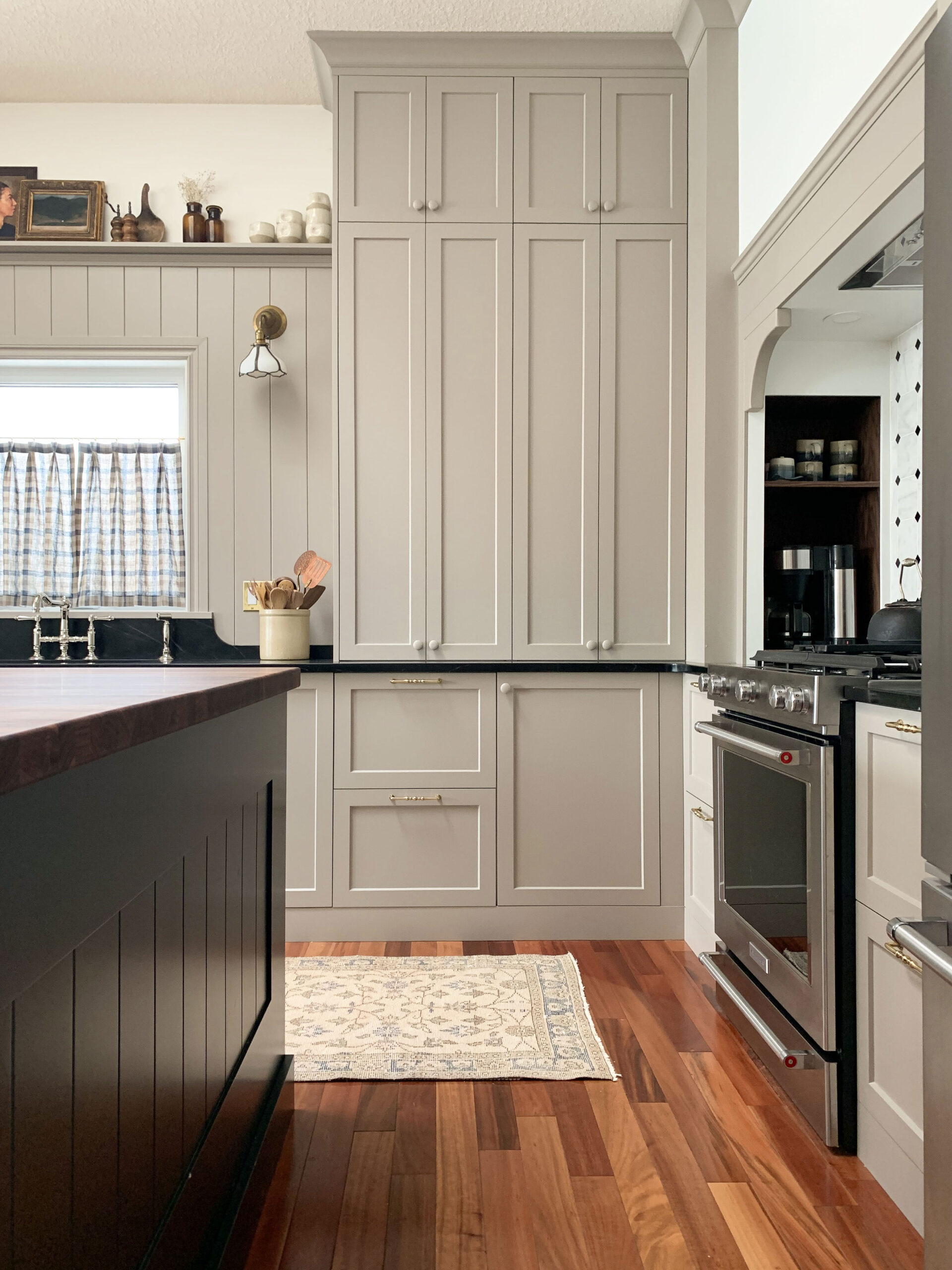 Kitchen corner cabinets – 10 stylish ideas to maximize your space