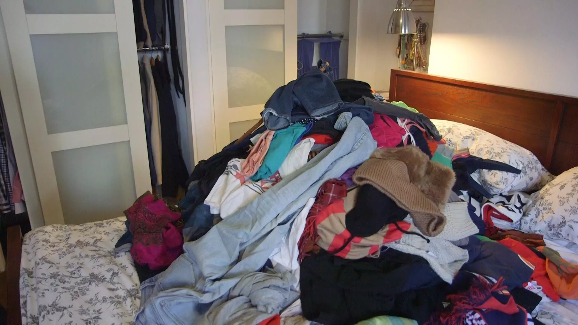 How do I keep my house from getting messy 5 Marie Kondo-approved tips to follow