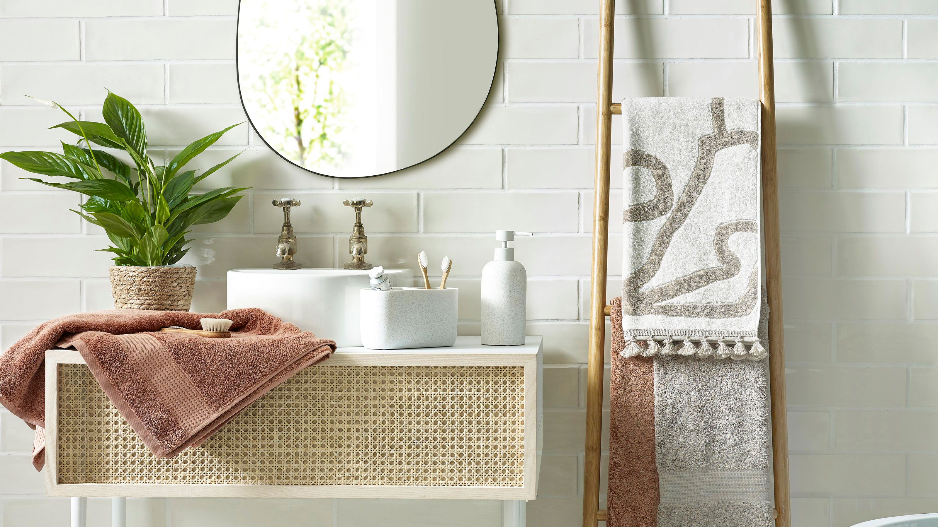 Marble bathroom ideas – 10 stunning ways to use this luxe material
