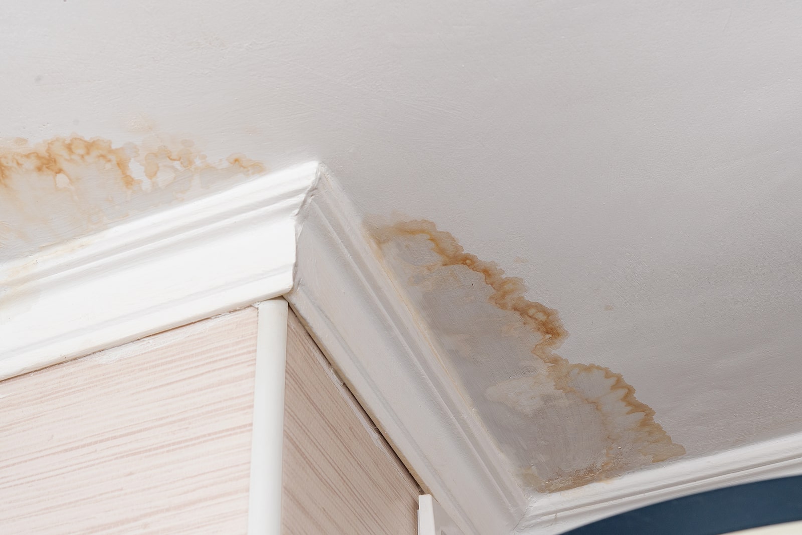 Steps to repair ceiling drywall after a leak: