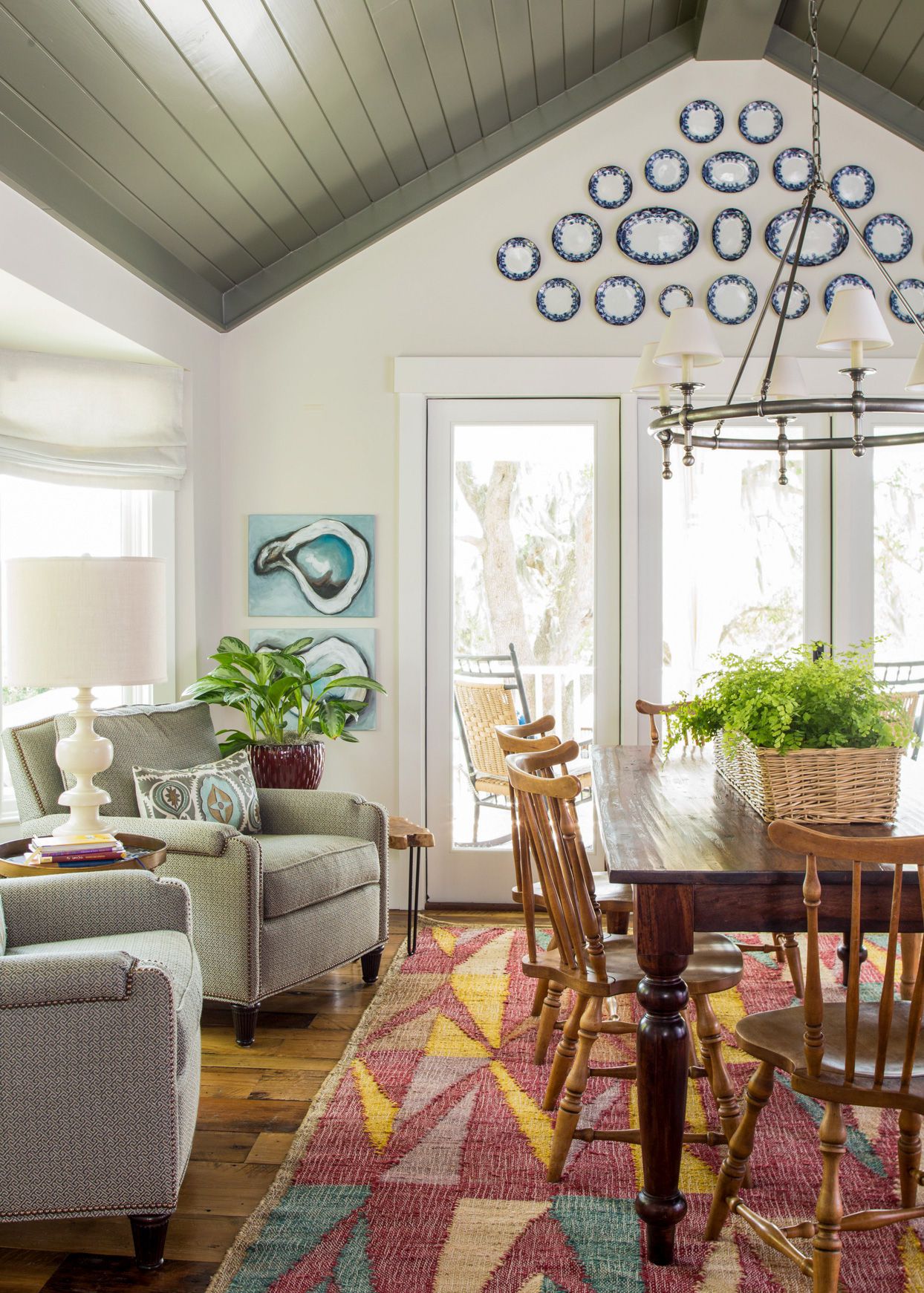 What colors go with sage green Pairing and accenting tips from design experts