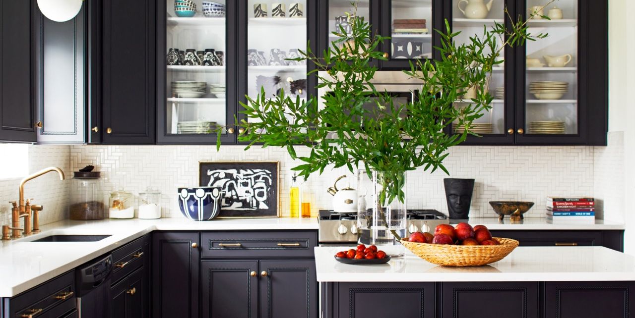 Black kitchen ideas – 14 tips for dramatically beautiful cooking spaces