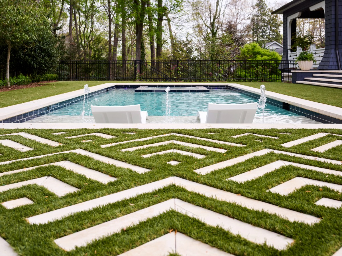 Pool fence ideas – 10 designs for safety and style