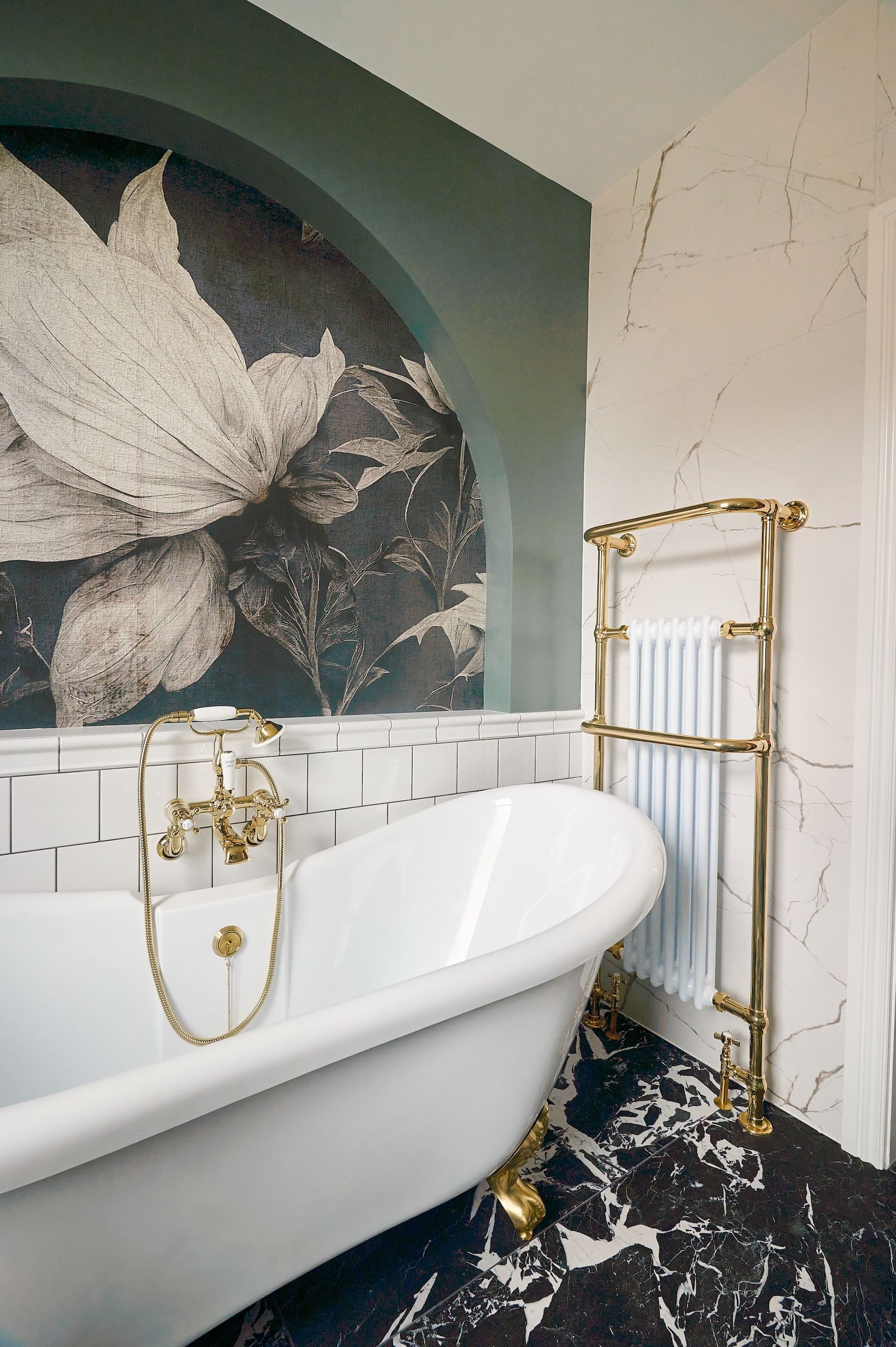 Marble bathroom flooring ideas – 10 ways to create a luxurious look with marble