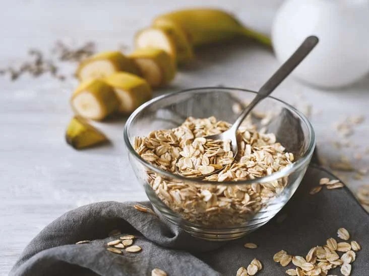 Using oatmeal to deter pests