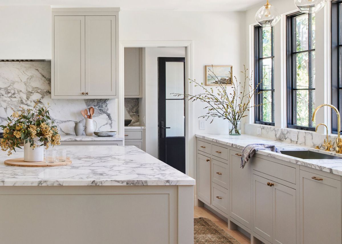 7 French Style Kitchens