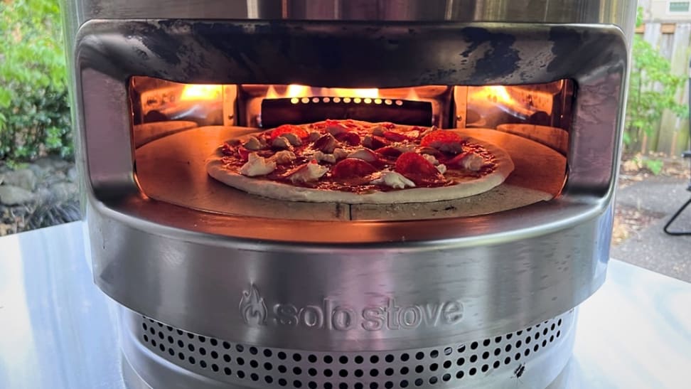 What is the best pizza oven wood moisture content