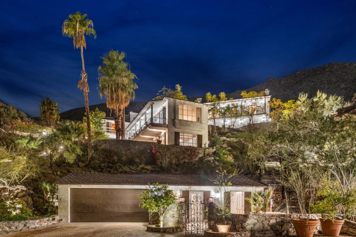 Tour Suzanne Somer’s decadent Palm Springs compound complete with magical views of the desert