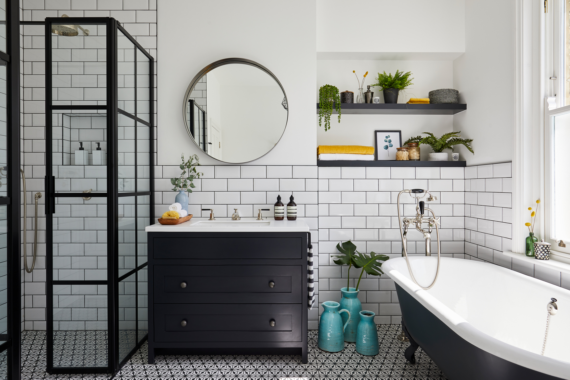 How to design a bathroom – expert bathroom planning and layout advice